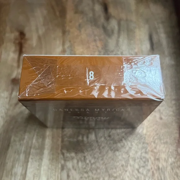 Danessa Myricks Beauty YUMMY SKIN BLURRING BALM POWDER Shade: 8 - Picture 3 of 8